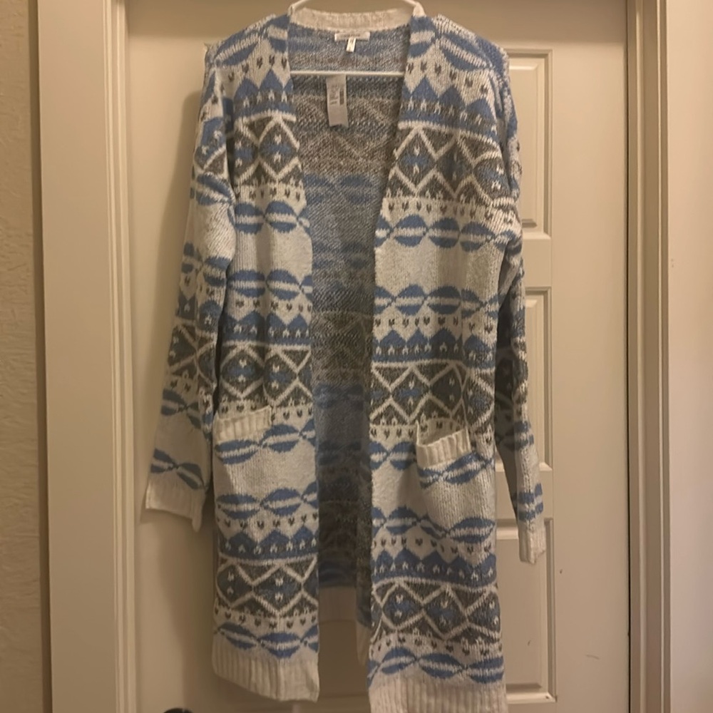 Women’s long Cardigan!